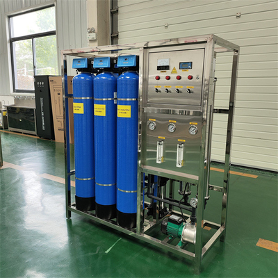0.5 ton tek kutuplu ters osmose su arıtma ekipmanları 3 tank için