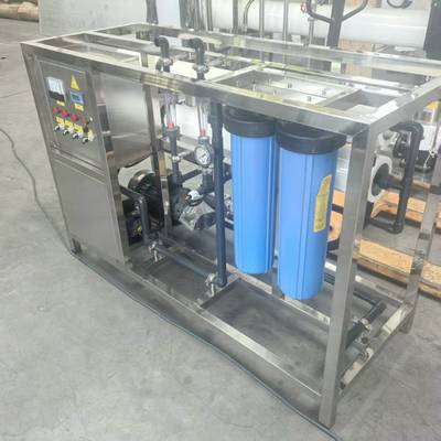 Evsel kullanım standartlarını karşılayan 500L deniz suyu arıtma cihazı